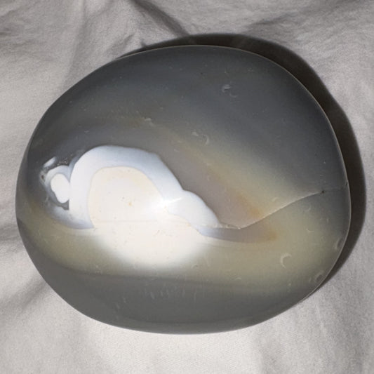 Orca Agate Palm Stones